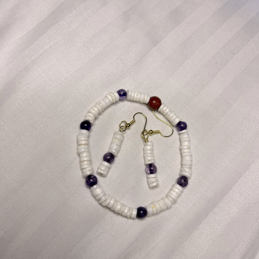 Puka Shell w/Amethyst and Koa bracelet w/matching earrings